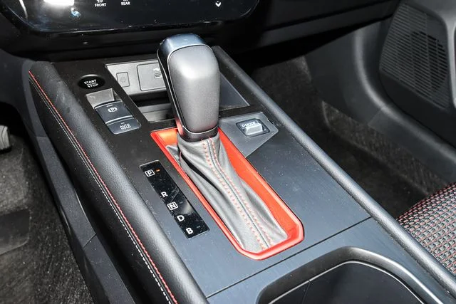 New 2026 Gun Metallic / Scarlet Ember Tintcoat Two-tone Nissan SR image 35