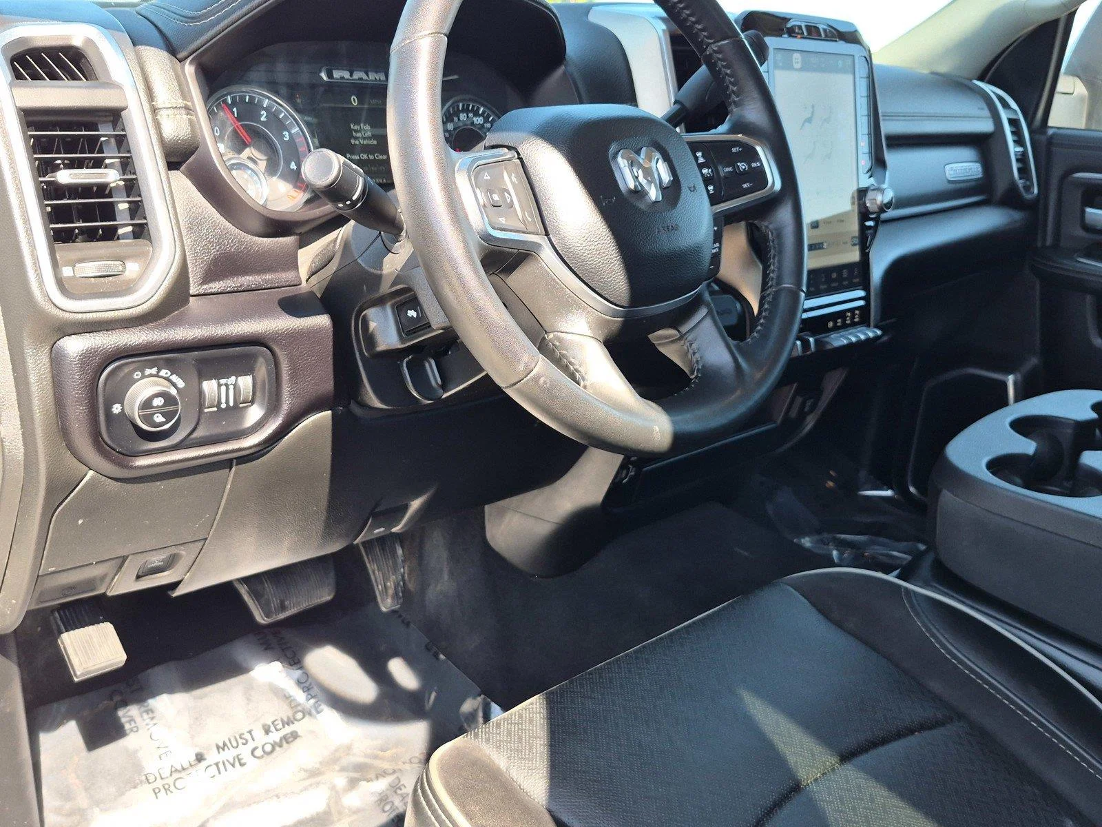Used 2024  RAM TRUCK LARAM image 20