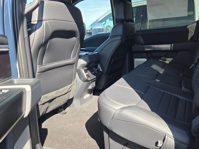 New 2026 Glacier Gray Metallic Tri-Coat Ford F-350® Platinum® image 26