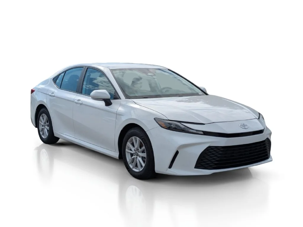 Used 2025 White Toyota LE image 3