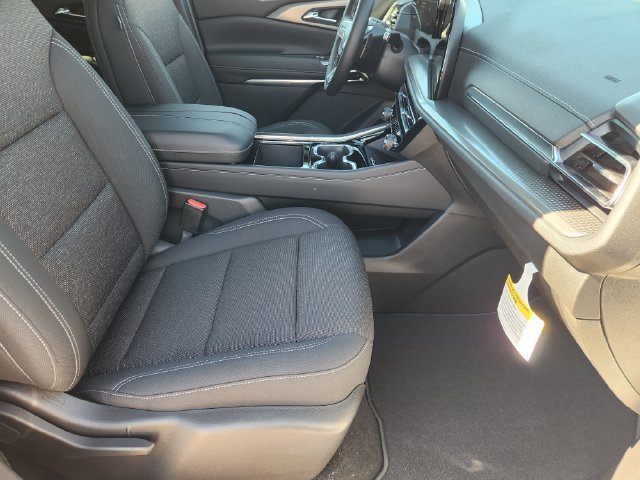 2027 Chevrolet Traverse LT - Photo 15