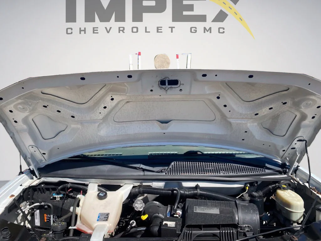 Used 2014 SUMMIT WHITE Chevrolet  image 26