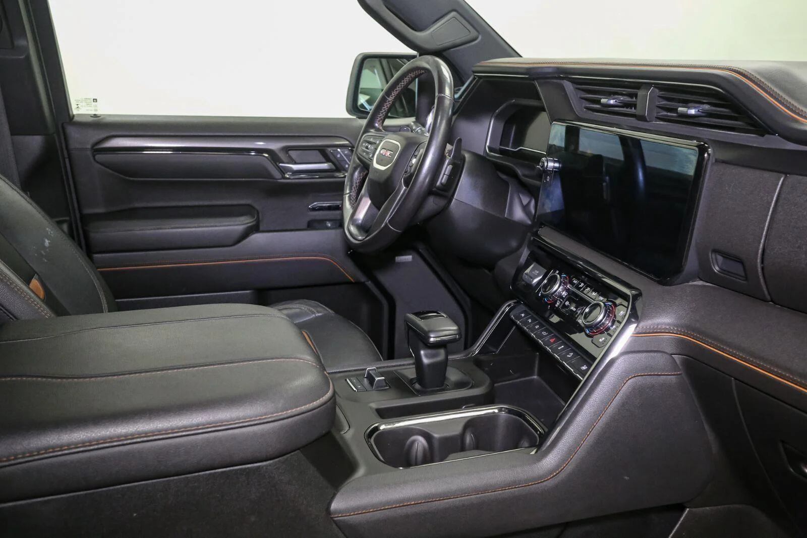Used 2023 Onyx Black GMC AT4 image 18