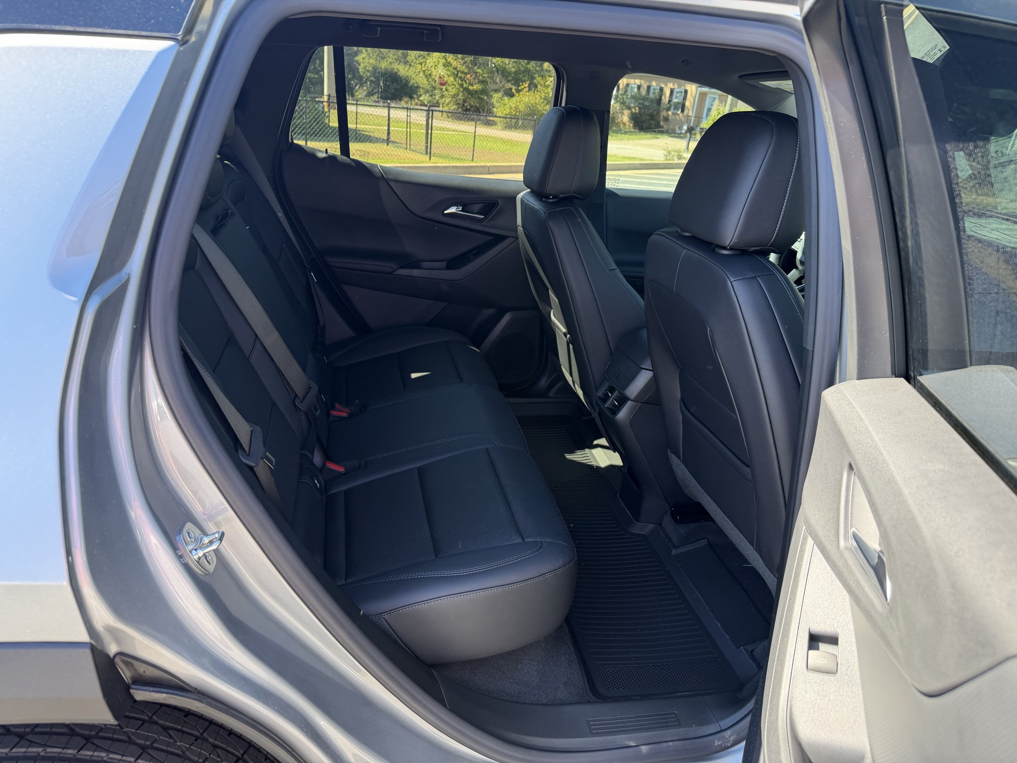 2027 Chevrolet Equinox LT - Photo 20