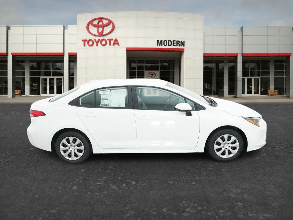 New 2026 Ice Cap Toyota LE image 11