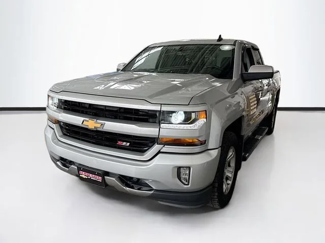 2018 Chevrolet Silverado 1500 LT Z71 4X4 Double Cab Std Box's photo