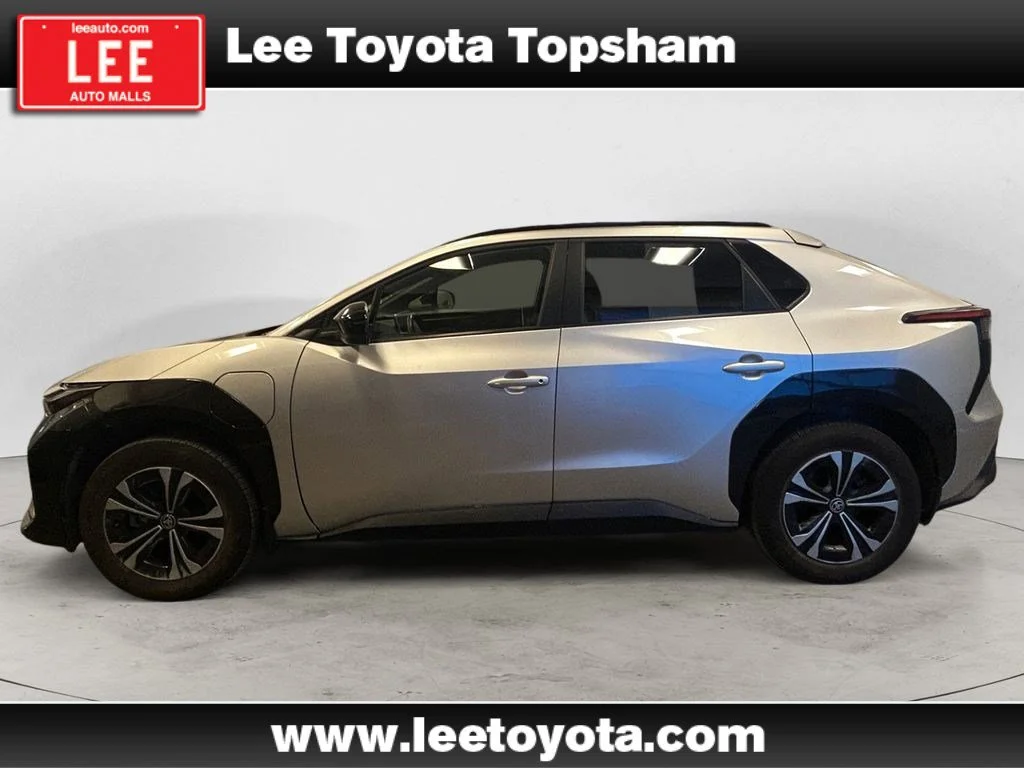 Used 2023 Silver Metallic Toyota XLE image 2