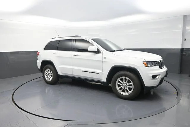 Used 2019 White Jeep Laredo E image 26