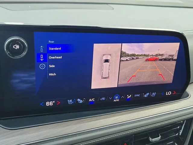 2025 Chevrolet Suburban Premier - Photo 34