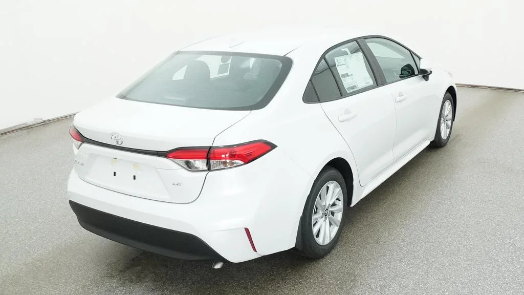 New 2027 Wind Chill Pearl Toyota LE image 22