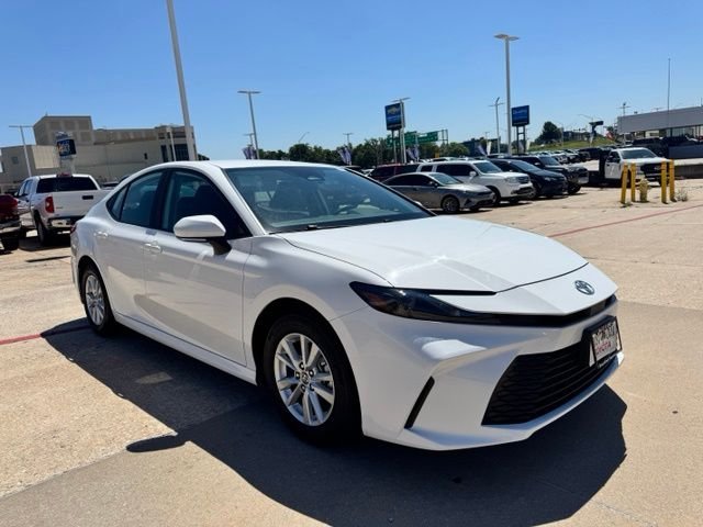 Used 2025 White Toyota LE image 1