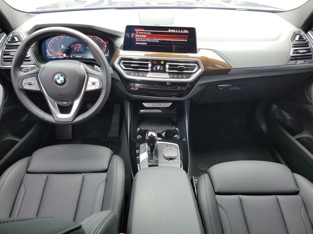 Used 2024 Gray BMW xDrive30i image 14