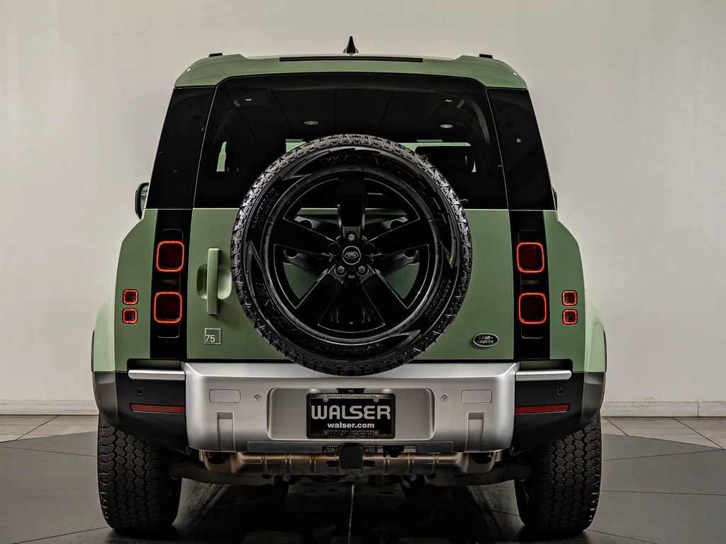 2023 Land Rover Defender 75th Edition - Photo 6