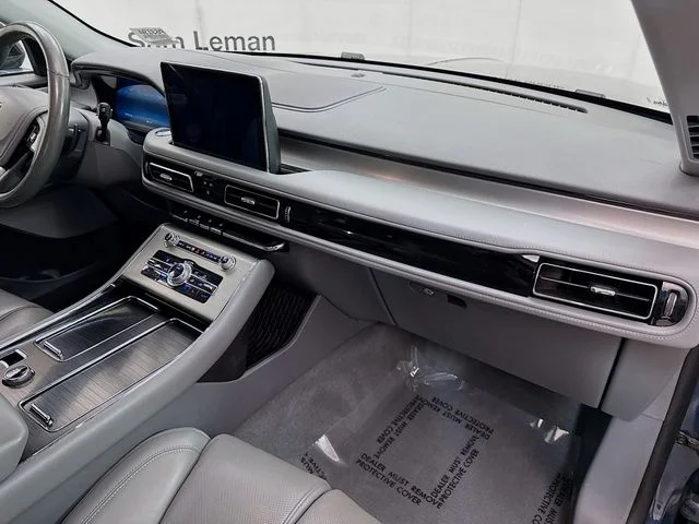 Used 2020 Blue Lincoln Reserve image 32