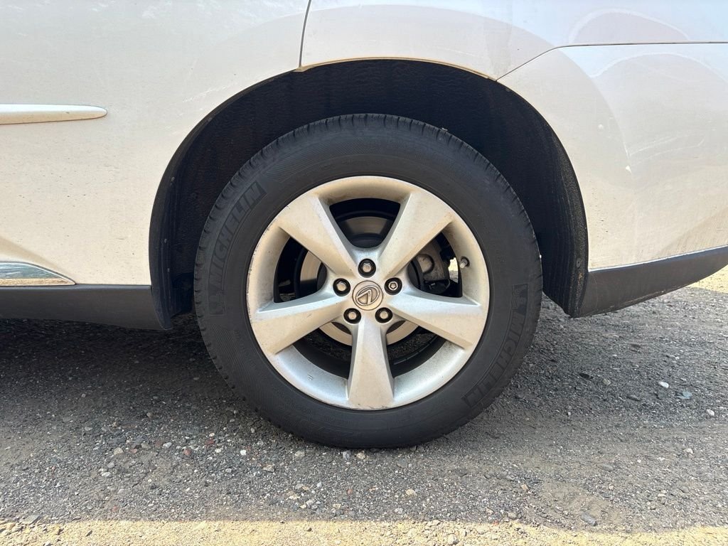 Used 2012  Lexus 350 image 19