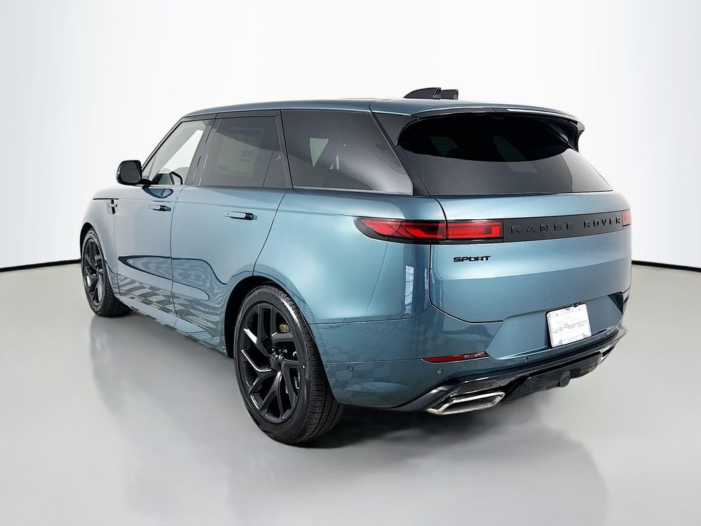 New 2026 Giola Green Land Rover Dynamic SE image 3