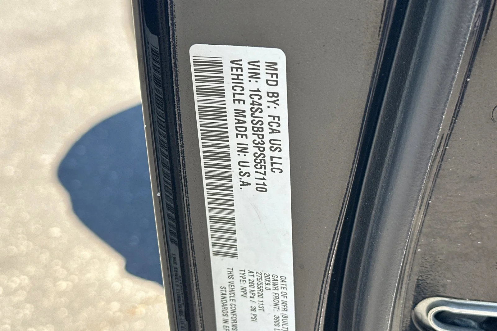 Certified Used 2023 Diamond Black Crystal Pearlcoat Jeep Series II image 31