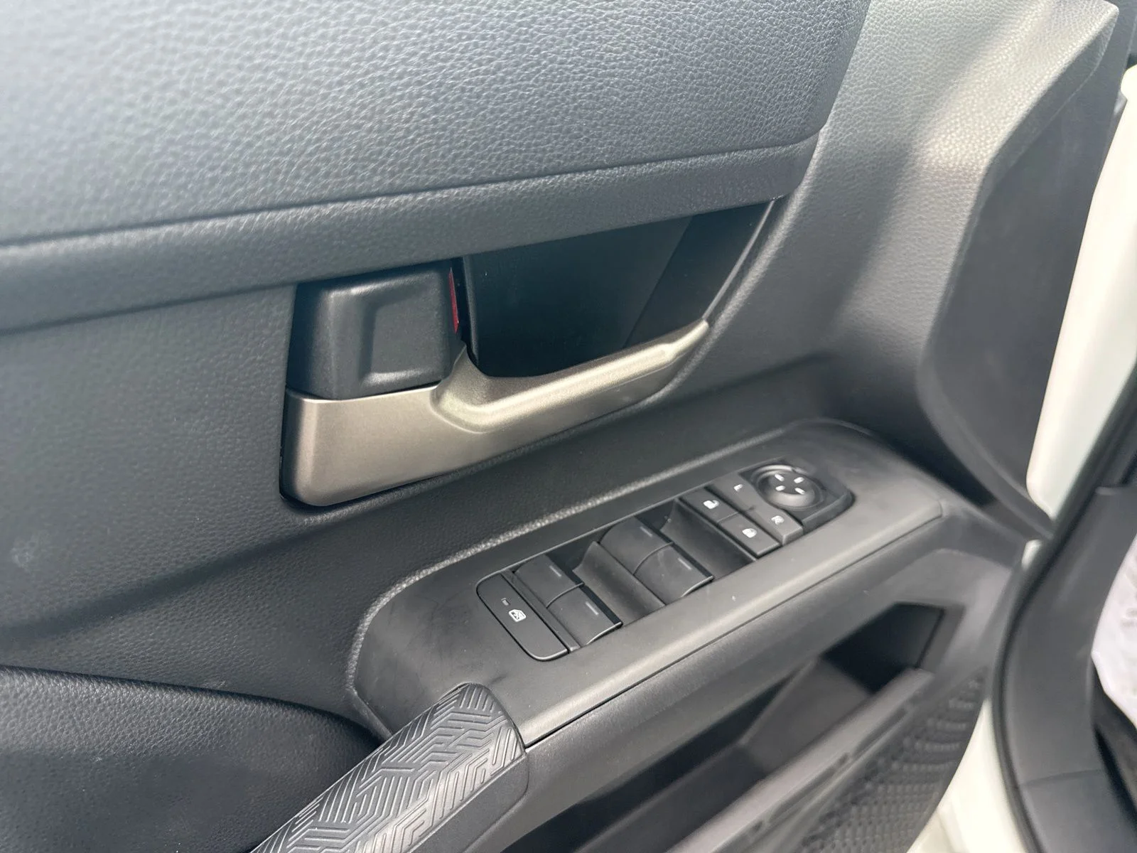 2025 Toyota Tacoma TRD Off Road - Photo 12