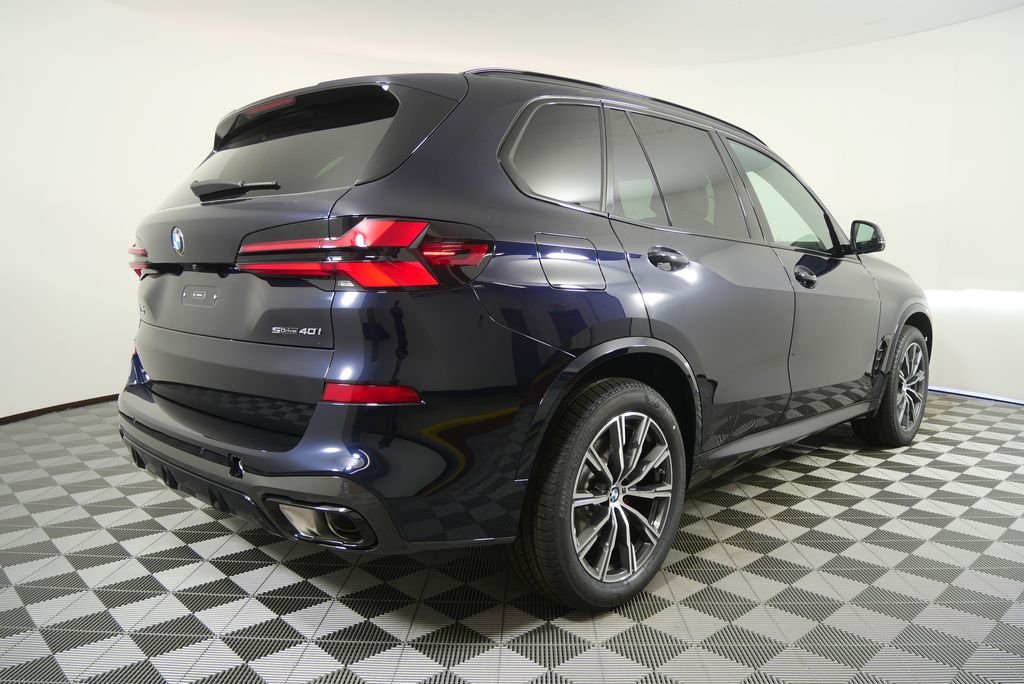 Used 2026 Carbon Black Metallic BMW sDrive40i image 3
