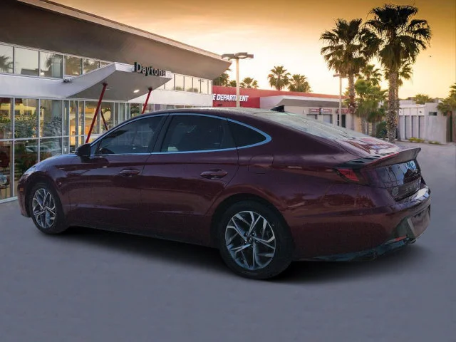 Used 2023 Red Hyundai SEL image 5