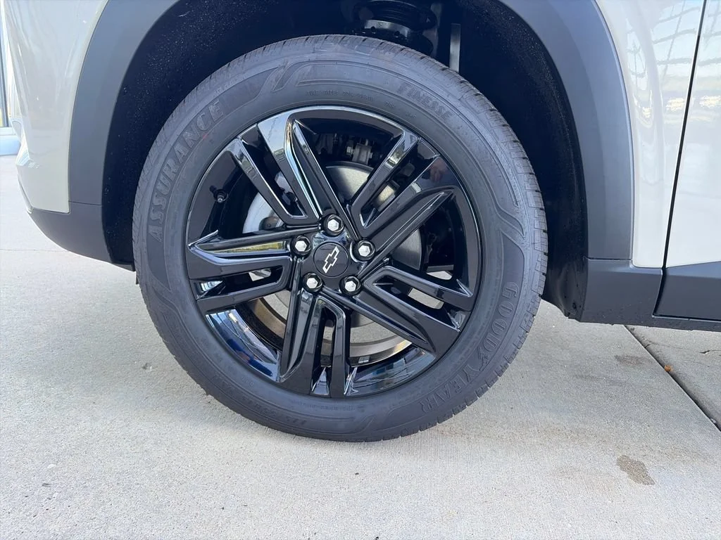 New 2026 White Sands Chevrolet ACTIV image 29