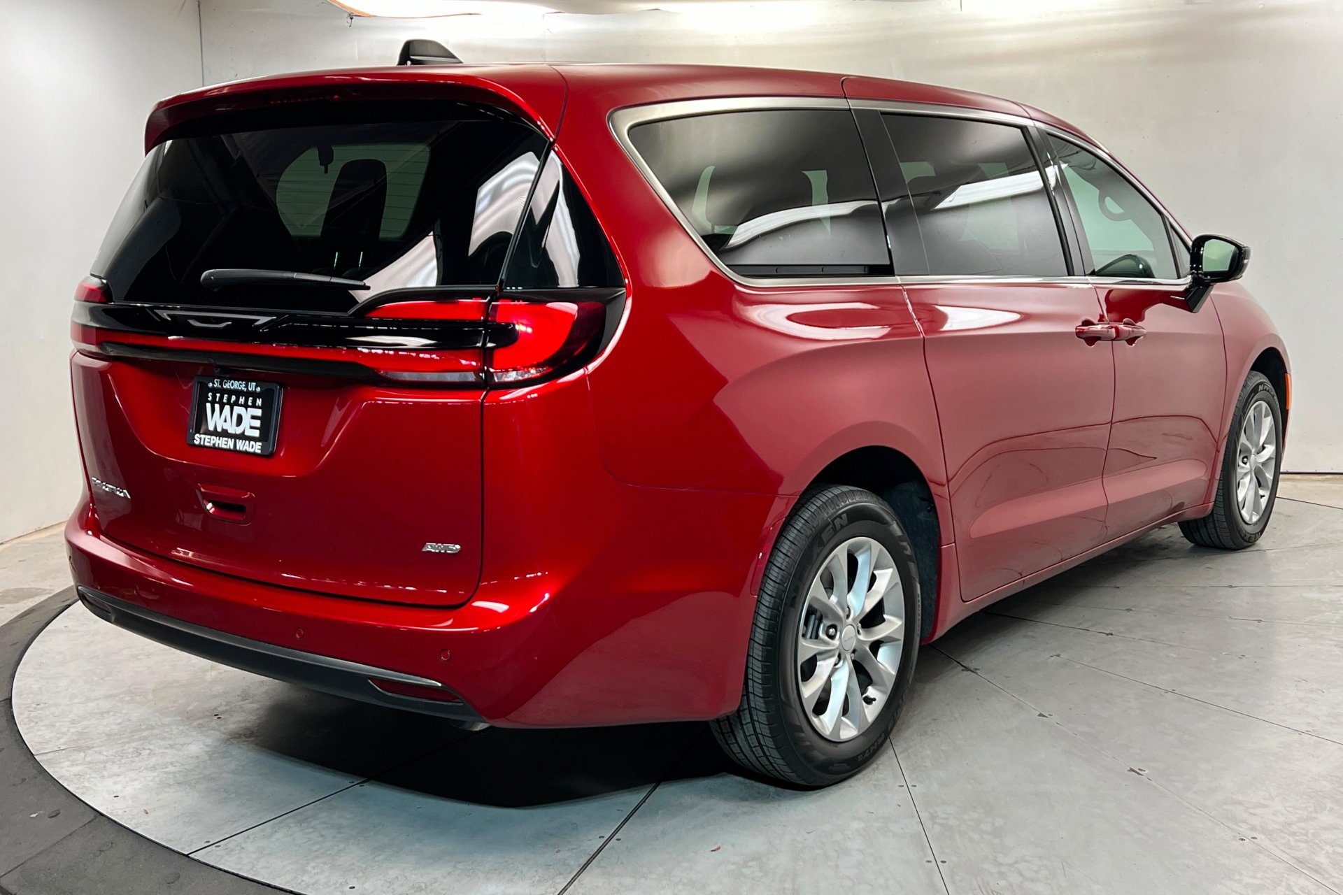 2027 Chrysler Pacifica Select - Photo 6