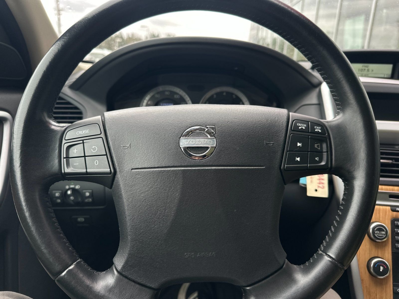 Used 2010 Lime Grass Green Volvo T6 image 21