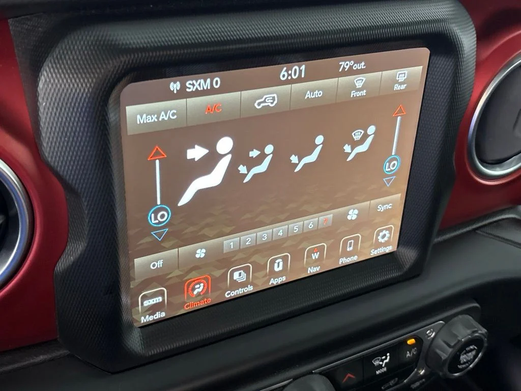 Used 2022 Black Jeep Rubicon image 34