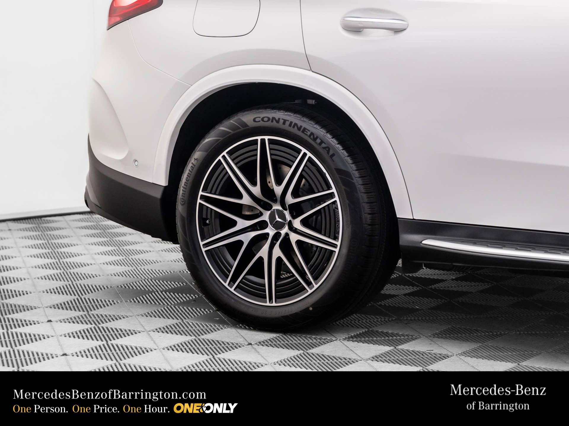 New 2026 Polar White Mercedes-Benz GLC 43 AMG® image 78