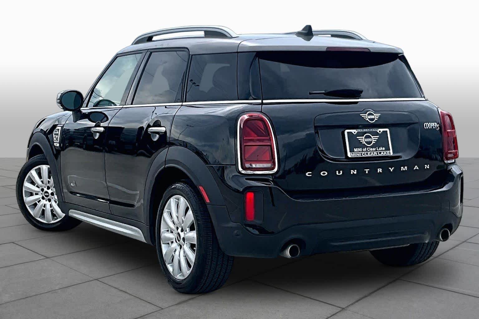 Used 2022 Midnight Black Metallic MINI Cooper S image 11