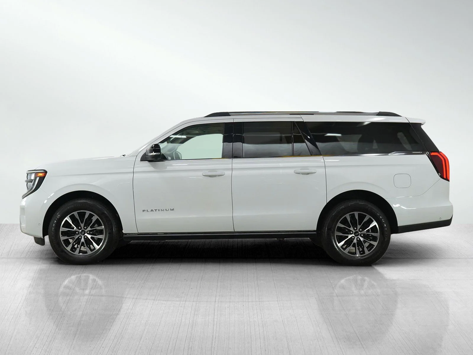 Used 2025 Ford Expedition Platinum with VIN 1FMJK1M82SEA16044 for sale in Minneapolis, Minnesota