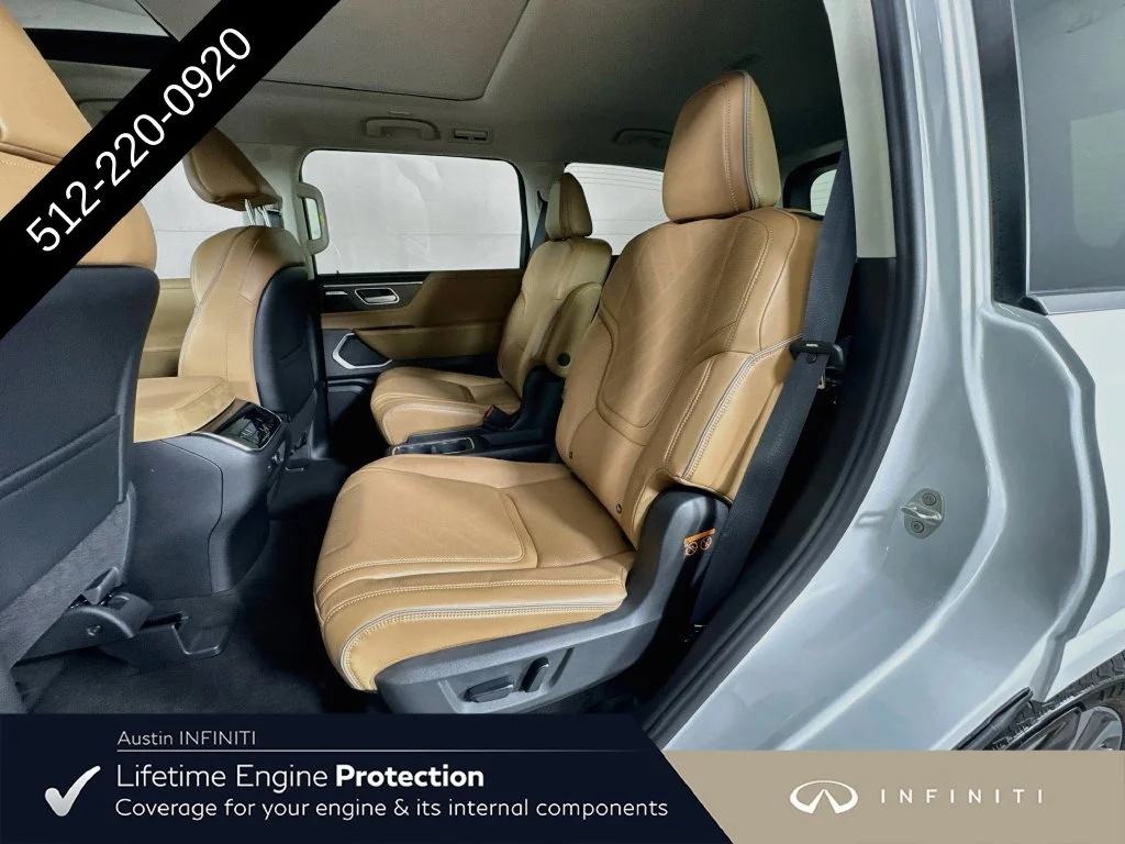 New 2027 White INFINITI LUXE image 31