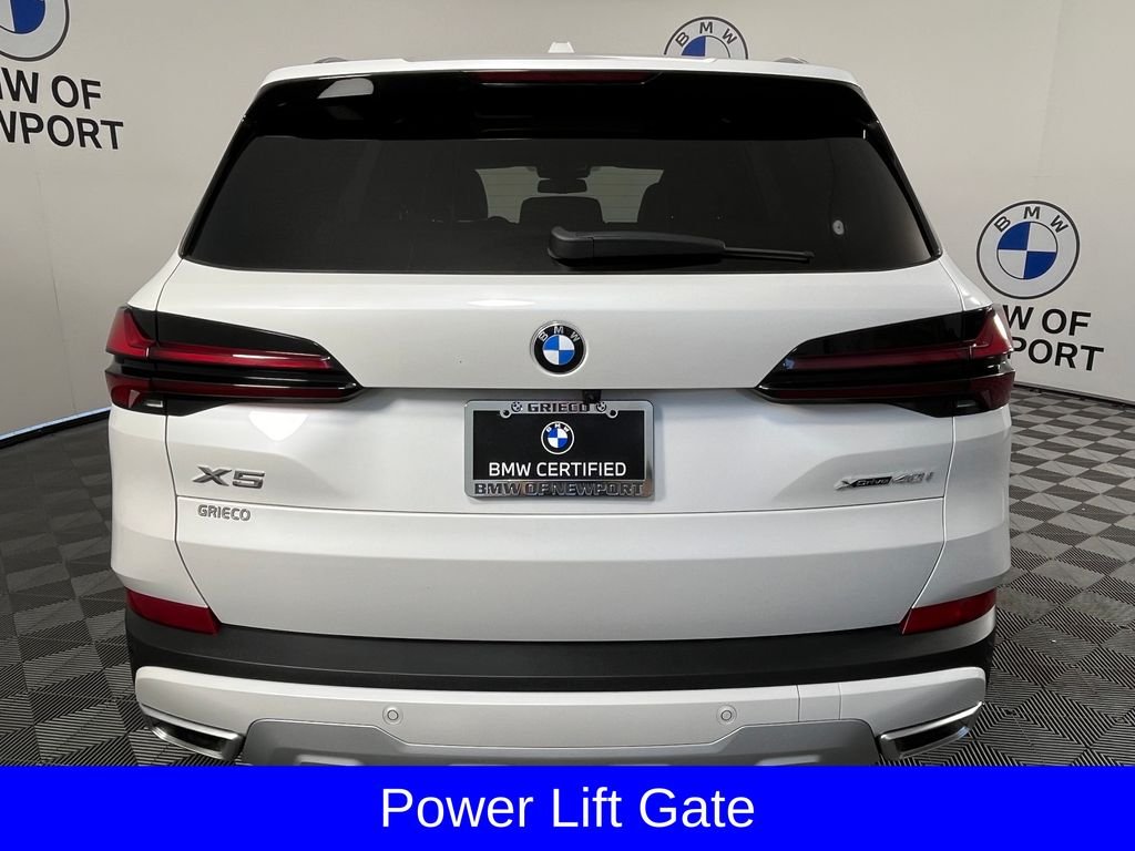 Used 2024 White BMW xDrive40i image 9