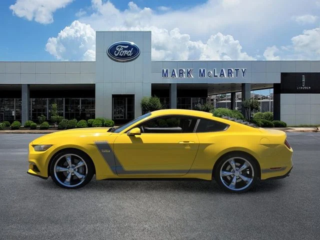 Used 2015 Yellow Ford GT Premium image 2