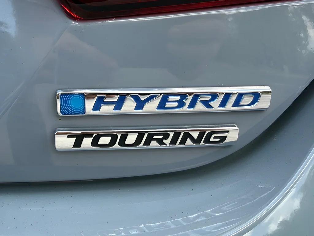 2022 Honda Accord Hybrid Touring - Photo 38