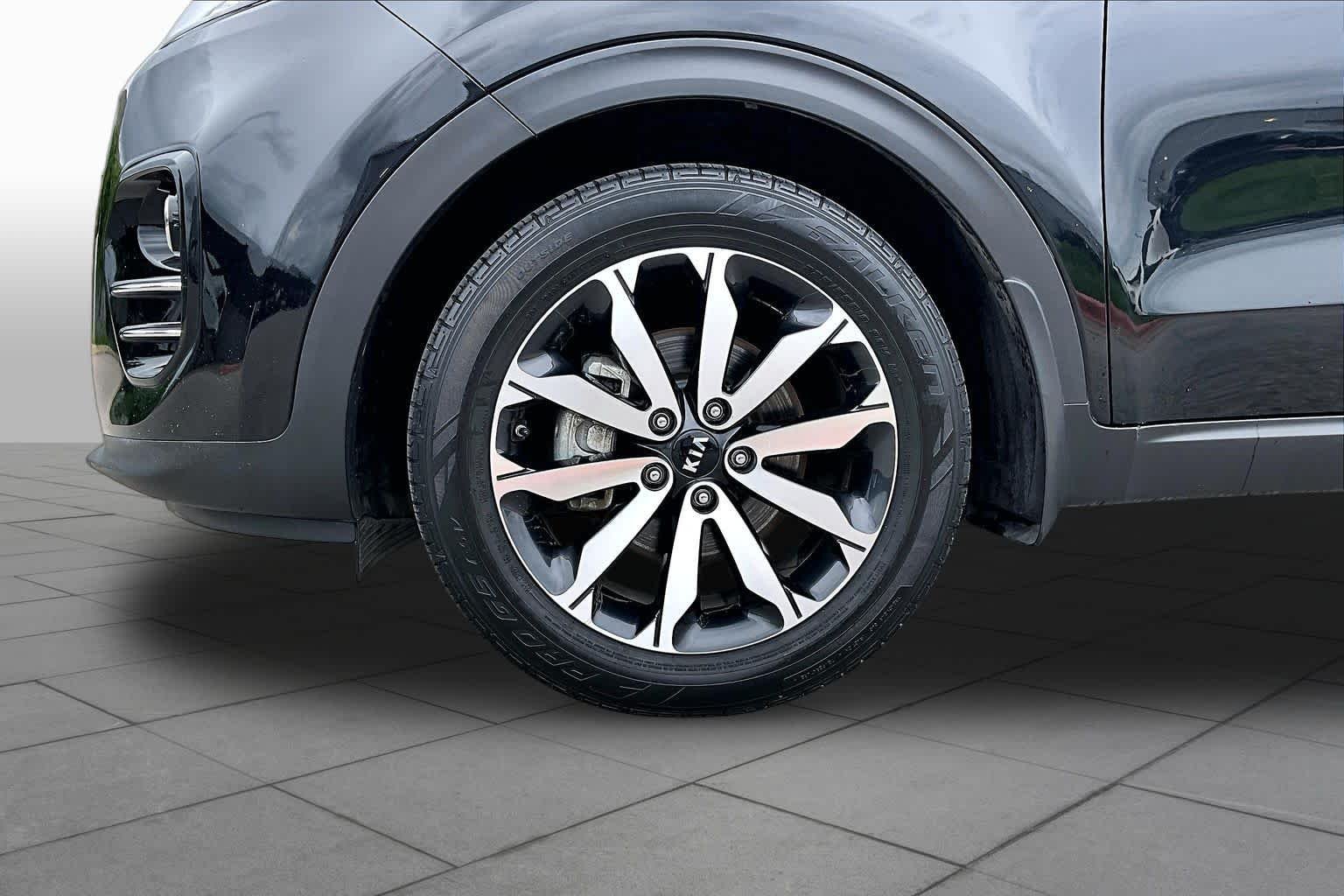 Used 2019 Black Cherry Kia EX image 11