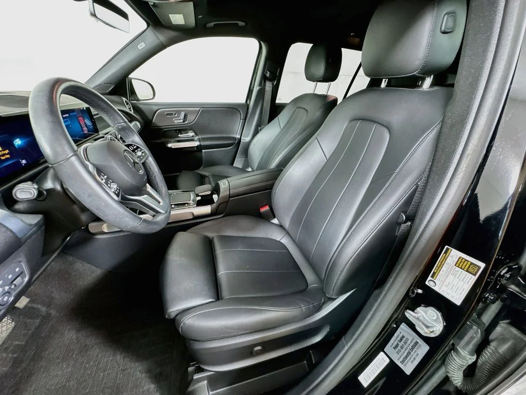 Used 2023 Night Black Mercedes-Benz GLB 250 image 25