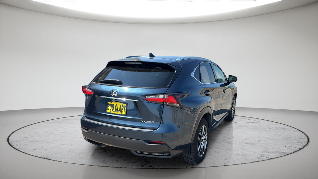 Used 2015 Blue Lexus 300h image 19