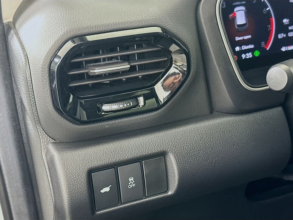 2025 Honda Pilot Touring - Photo 10