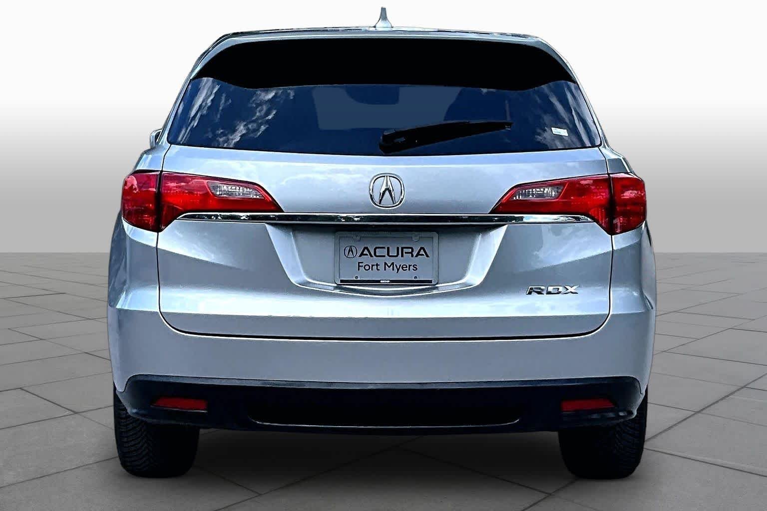 Used 2014 Forged Silver Metallic Acura  image 5