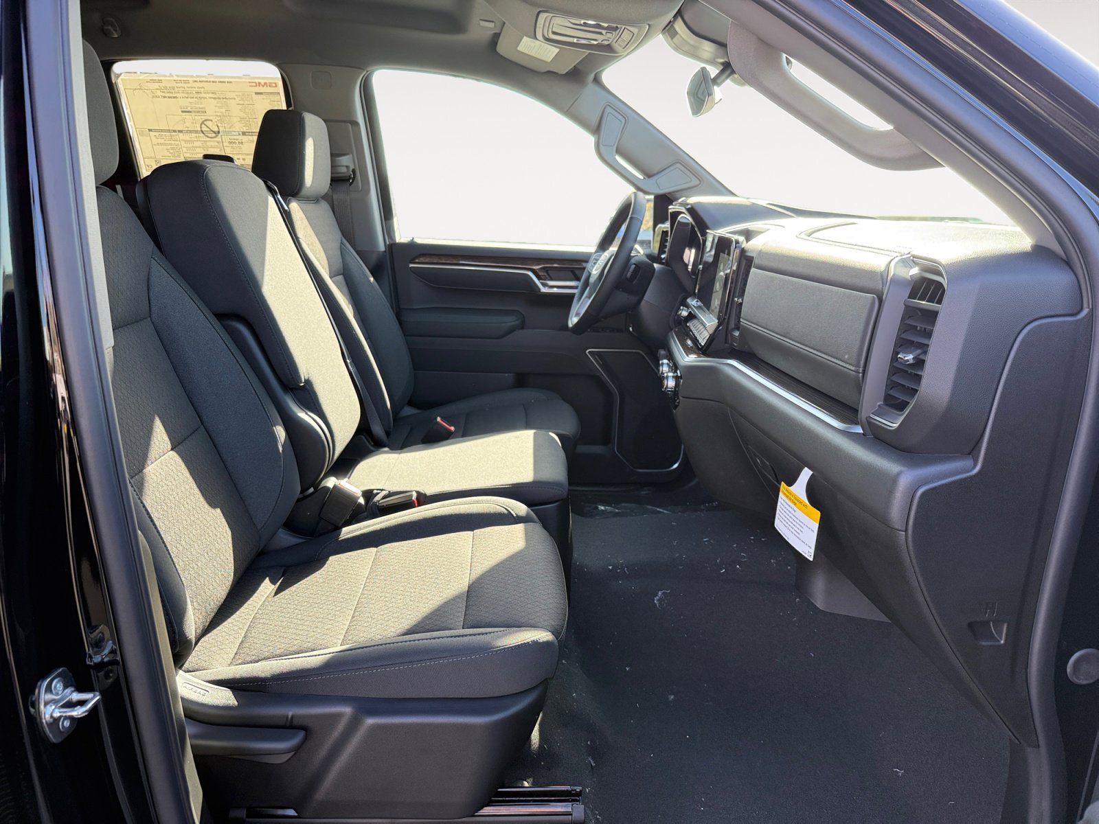 New 2026 Onyx Black GMC Elevation image 19