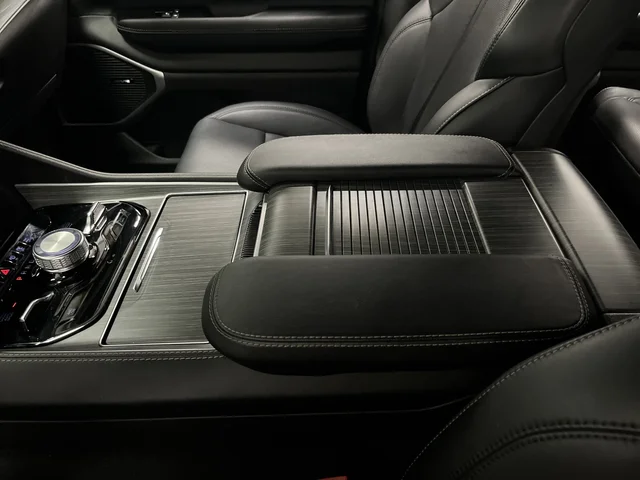 2024 Jeep Wagoneer Series III - Photo 21