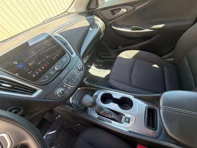 Used 2024 Gray Chevrolet LT image 26
