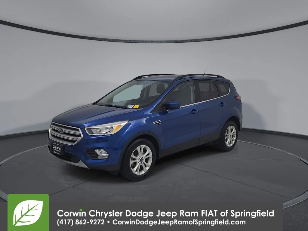 Used 2018 Blue Ford SE image 7