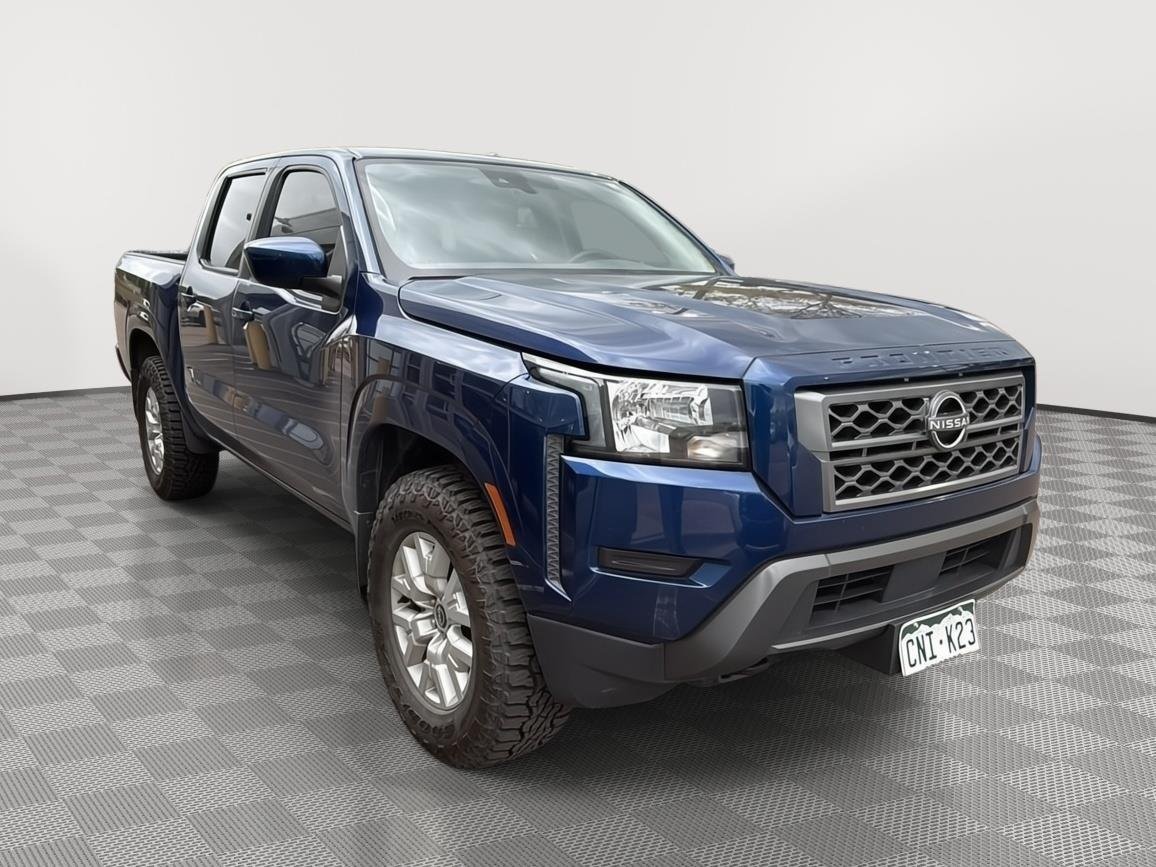 2022 Nissan Frontier SV Crew Cab 4X4 SWB's photo