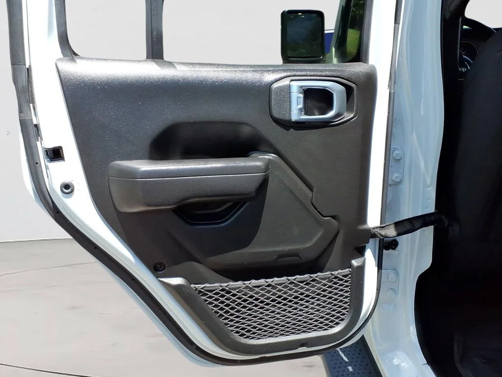 Used 2022 White Jeep Unlimited Willys image 26