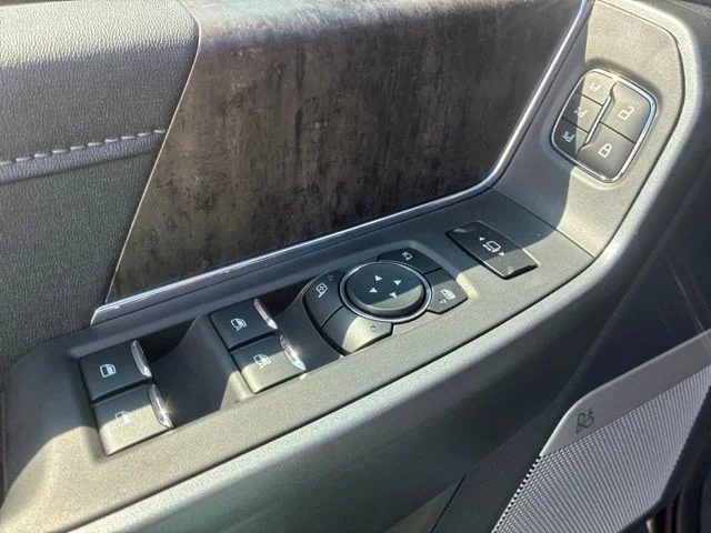 New 2026 Carbonized Gray Metallic Ford F-250® Lariat® image 18