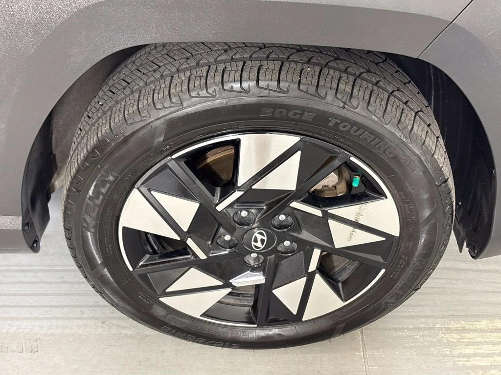 Used 2025 Gray Hyundai SEL image 14