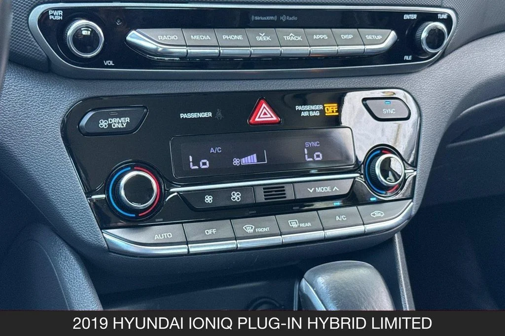 Used 2019 Blue Hyundai Limited image 22