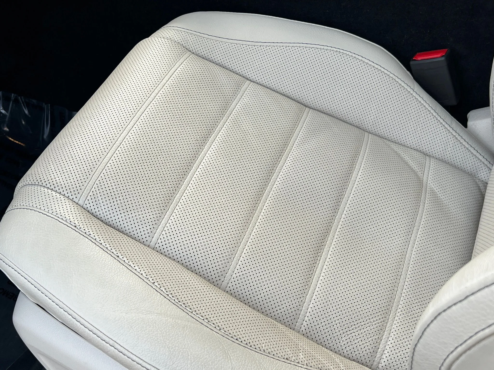 Used 2023 Gray Mercedes-Benz GLS 580 image 36